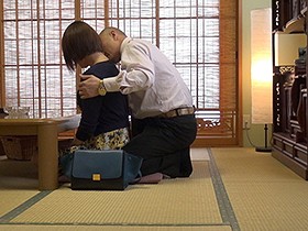 世田谷ゲス質屋 成金ち○ぽに寝取られた発情肉壷妻 中出し交尾4時間 サンプル動画サムネイル